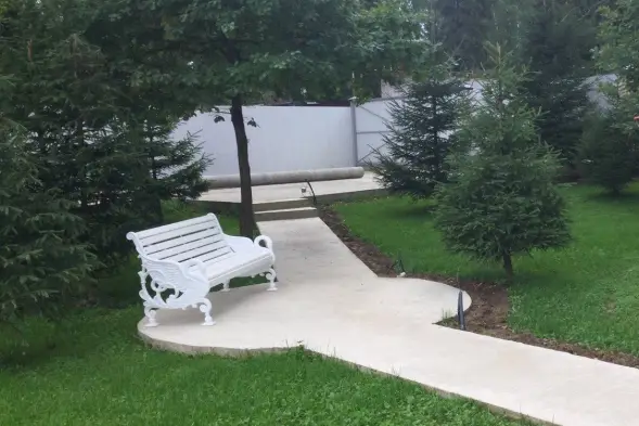 Скамейка чугунная «Лебеди» 1,8 м