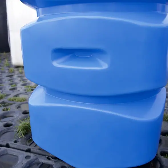 Емкость L 1000л под плотность до 1.2 г/см3 с откидной крышкой синяя
