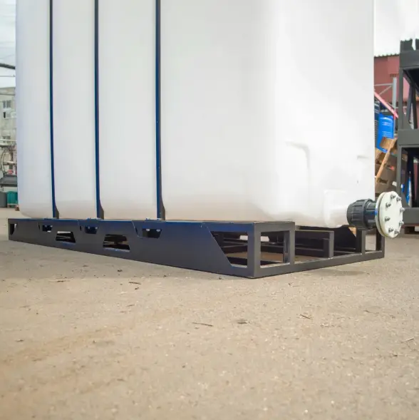 Емкость KR 4000л под плотность до 1.5 г/см3 белая в обрешетке (полный слив)