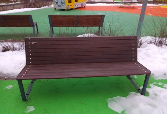 Скамейка стальная «Леман» 2,0 м (2 опоры) ангарская сосна