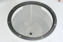 Емкость ЦКТ 3000 л с патрубком 160мм под плотность до 1,2 г/см³ белая в обрешетке