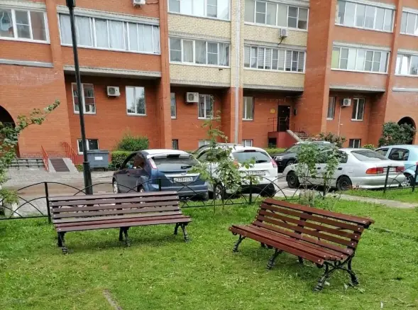 Скамейка чугунная «Новая Европа» 3,0 м (3 опоры)