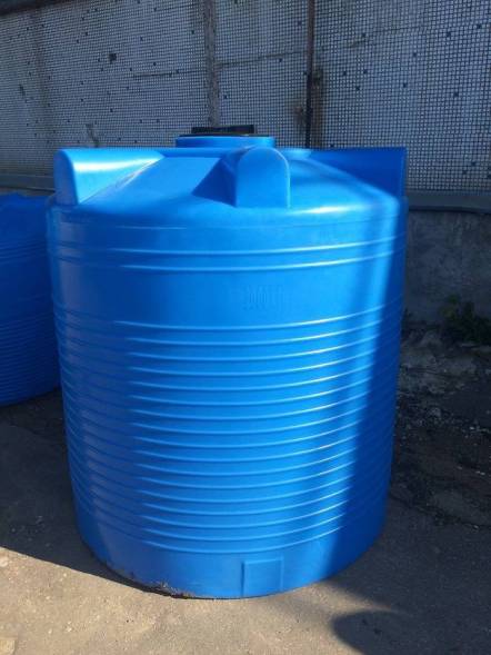 Емкость (резервуар) пластиковая вертикальная с крышкой, 2000 л, зеленый [TV2000S2]